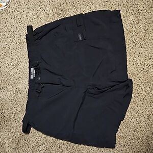 Womens Black REI cargo shorts size 12